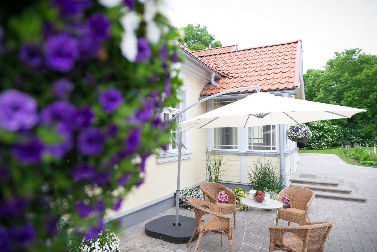 Botique & Spa Hotel Berkenes Manor Ziedkalne Εξωτερικό φωτογραφία