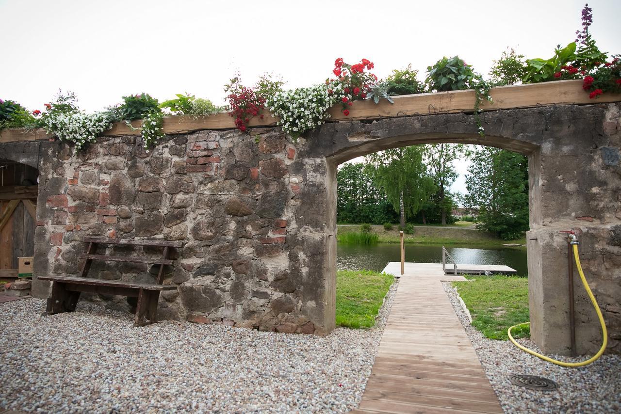 Botique & Spa Hotel Berkenes Manor Ziedkalne Εξωτερικό φωτογραφία